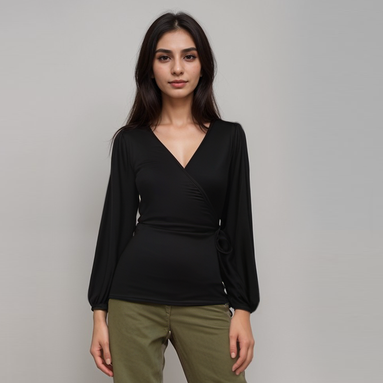 Top de lactancia de manga larga abullonada color negro