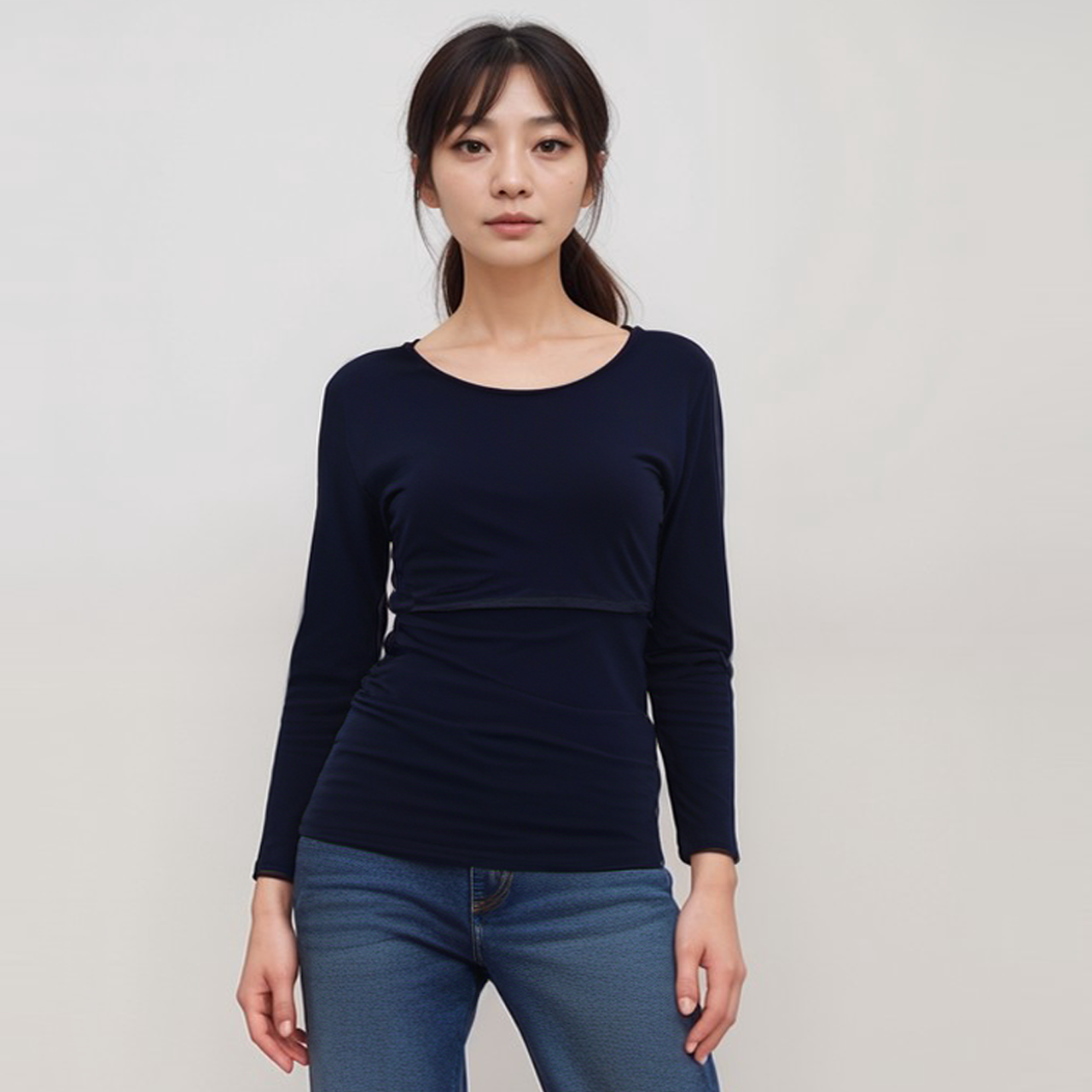 Camiseta azul marino de manga larga para lactancia