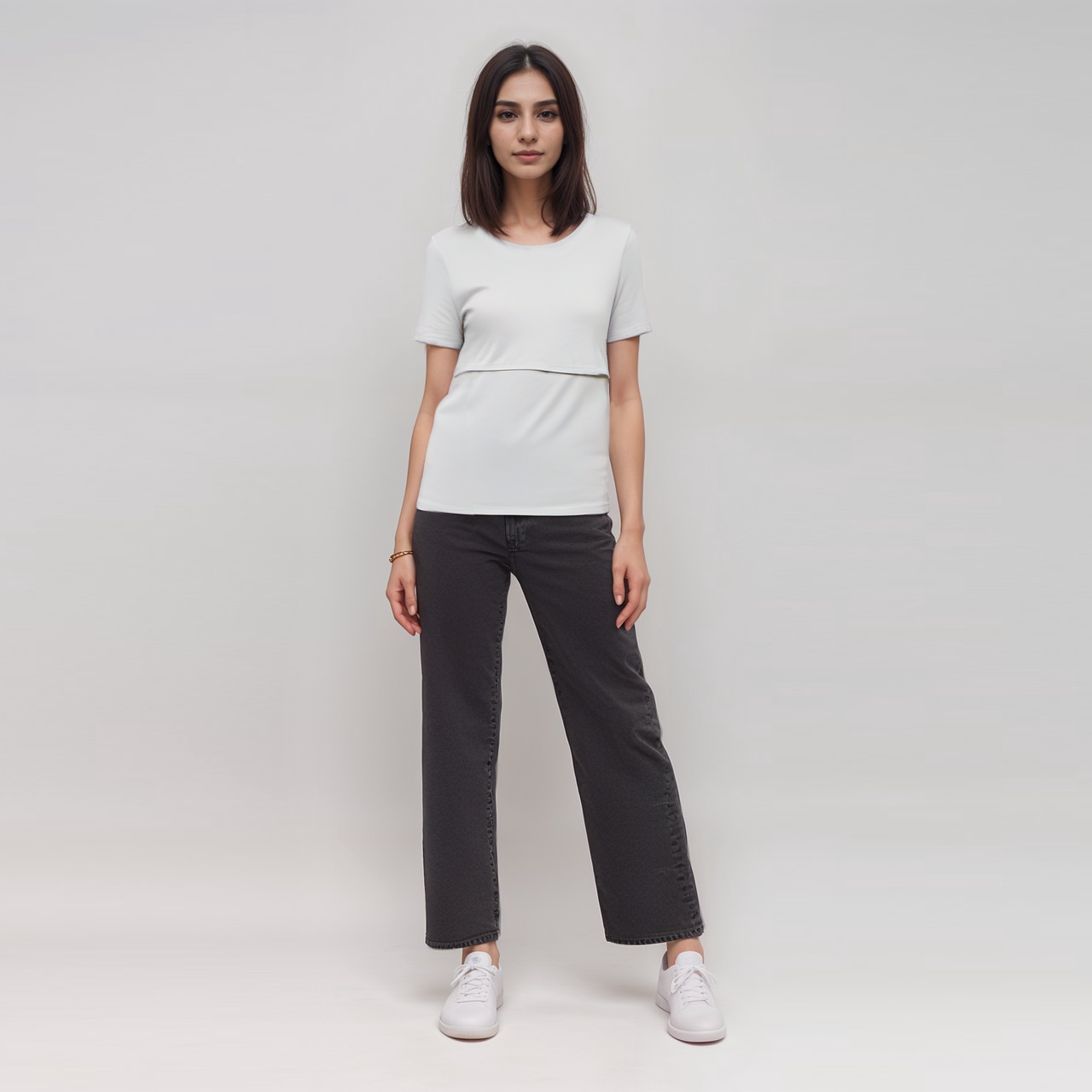 Camiseta blanca de manga corta para lactancia